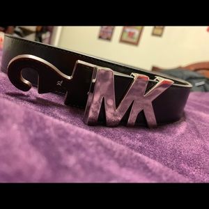 Black Micheal Kors belt